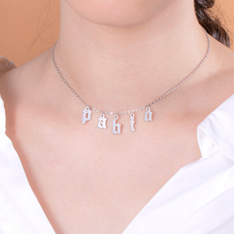 Collana girocollo con lettera personalizzata in argento sterling 