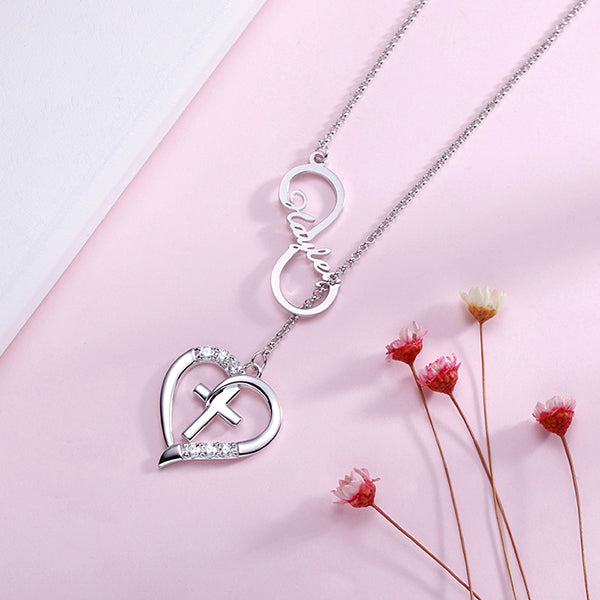 Collana personalizzata con nome a croce infinito e cuore 