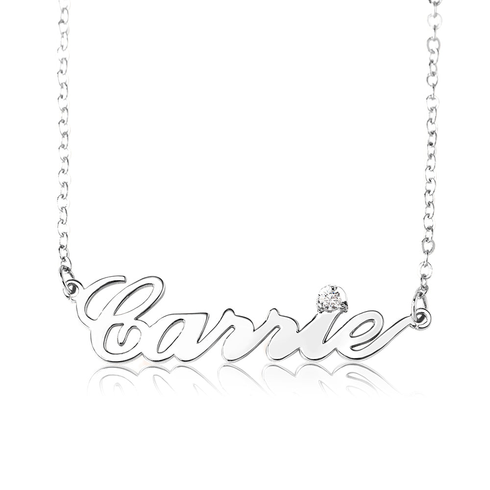 Collana in argento sterling con nome Carrie e pietra portafortuna