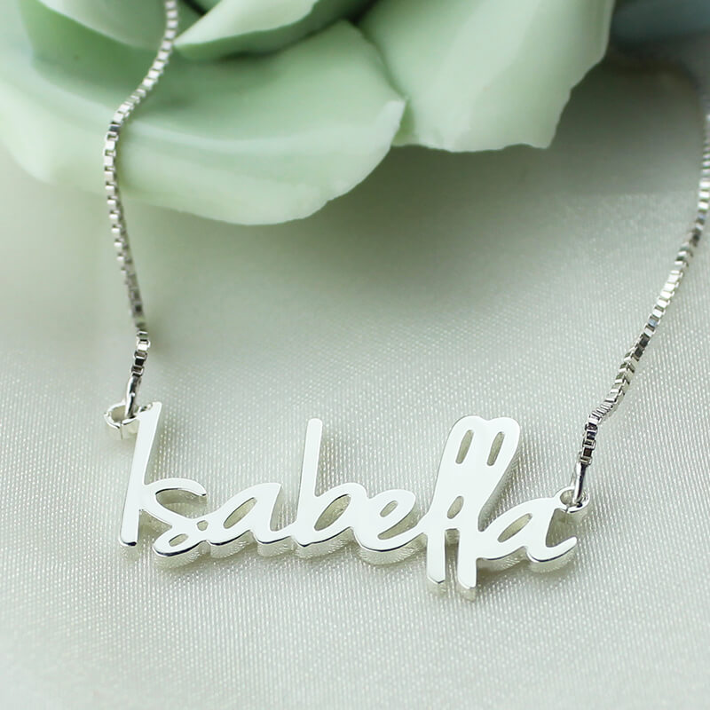 Collana con nome piccolo per lei in argento sterling 