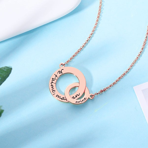 Engraved Interlocking Circle Necklace in Rose Gold