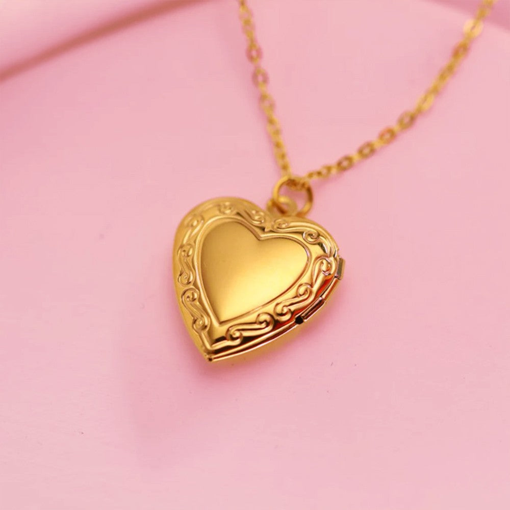 Collana con ciondolo a cuore personalizzato, collana a cuore, collana con iniziale incisa, gioielli vintage, regalo personalizzato per ragazza/moglie/mamma/persona amata