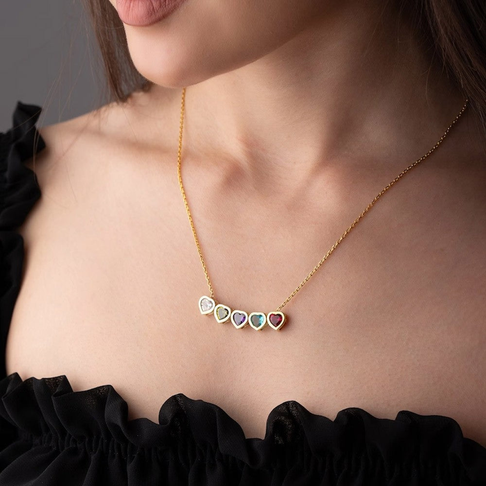 Collana personalizzata con pietra portafortuna a forma di cuore, gioielli con più pietre portafortuna a forma di cuore, collana in ottone, gioielli delicati, regali per lei