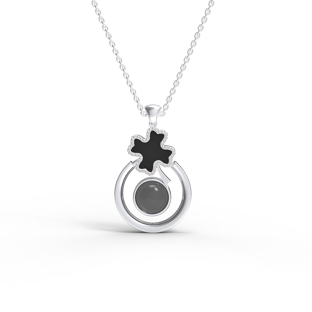 Collana portafortuna a forma di quadrifoglio in argento