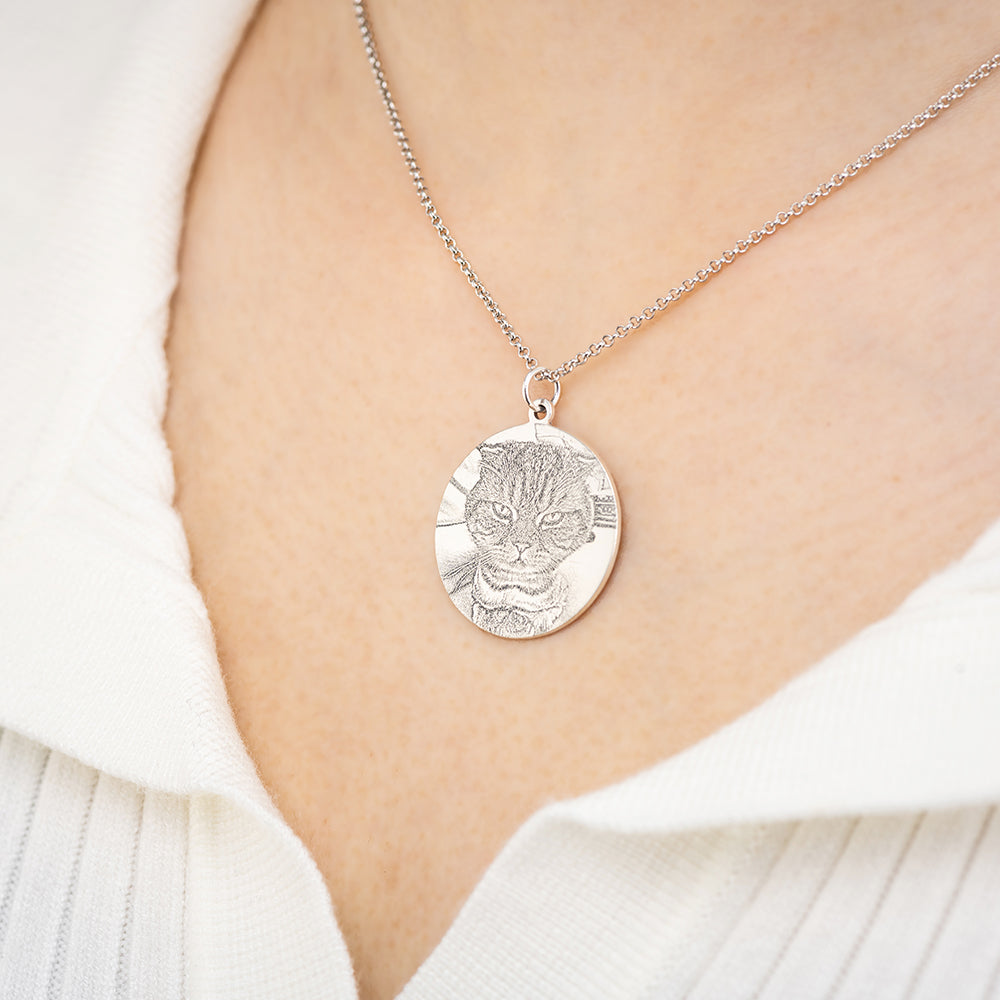 Collana personalizzata con foto incisa di gatto in argento sterling 