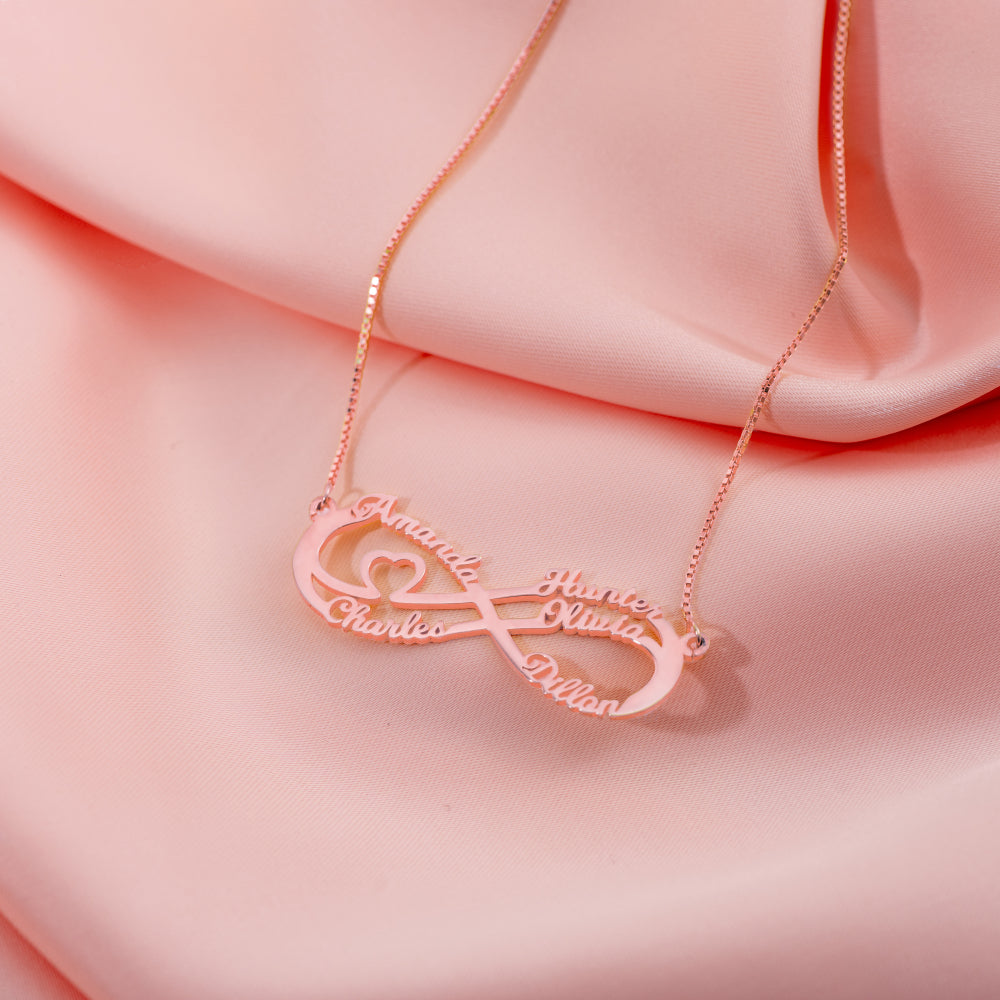 Collana personalizzata con nome infinito con 5 nomi 