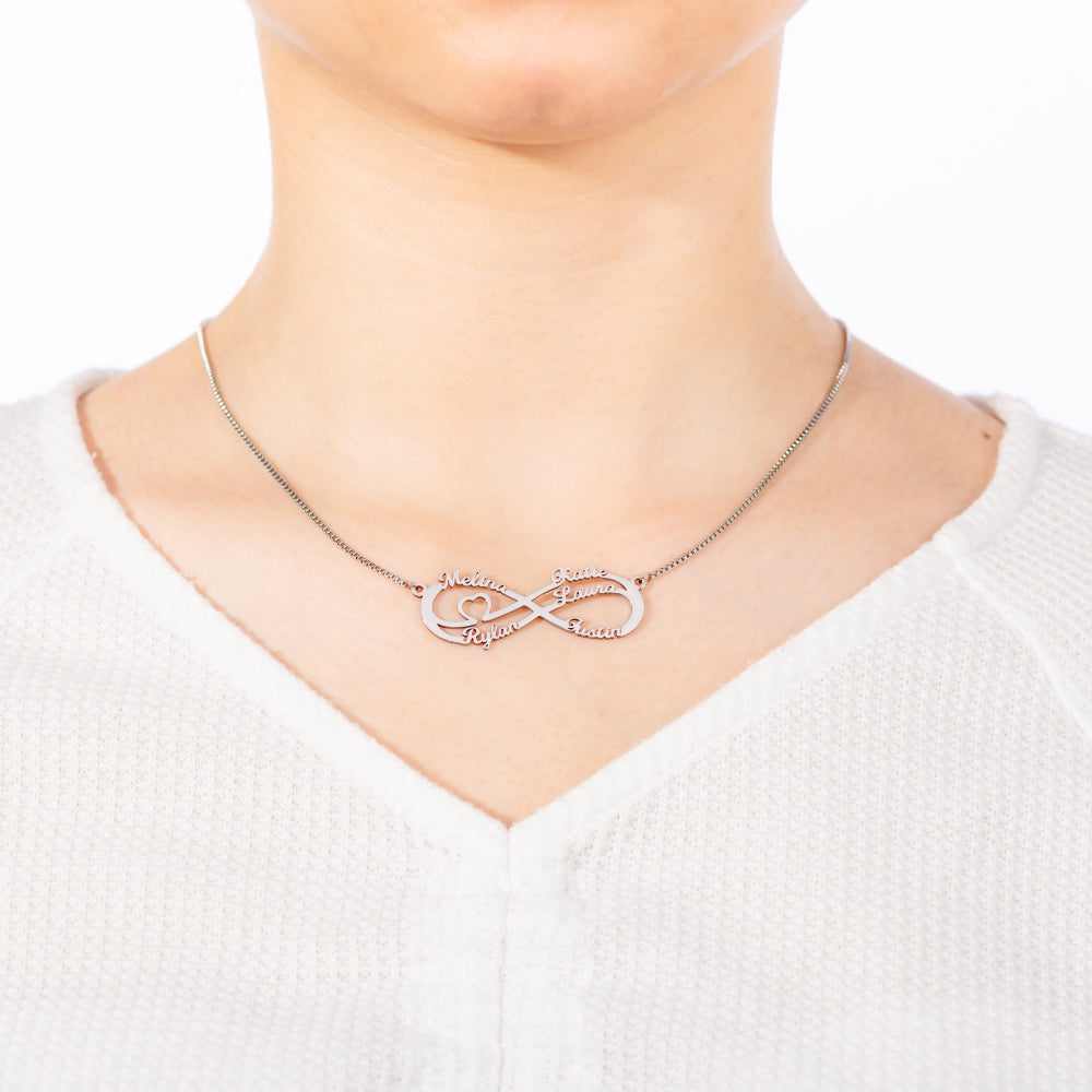 Collana personalizzata con nome infinito con 5 nomi 