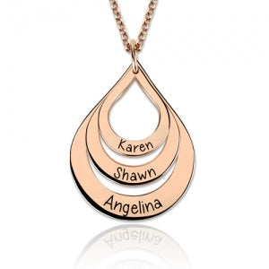 Collana in argento sterling con 3 nomi a forma di goccia incisa 