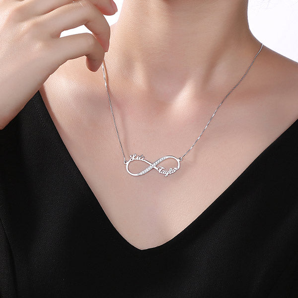 Collana personalizzata Infinity 2 nomi CZ in argento sterling 