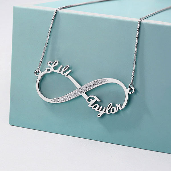 Collana personalizzata Infinity 2 nomi CZ in argento sterling 