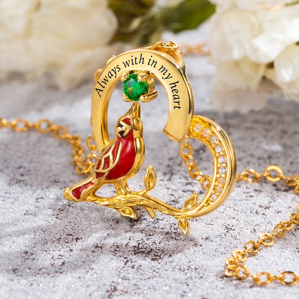 Collana con ciondolo a forma di cuore cardinale personalizzato in ottone