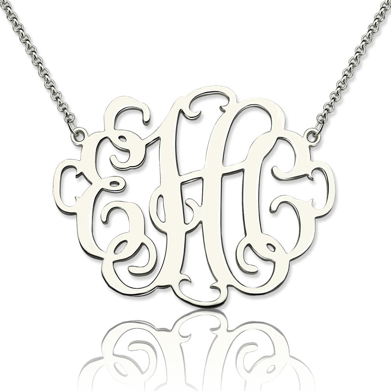 Collana monogramma elegante e personalizzata in argento sterling